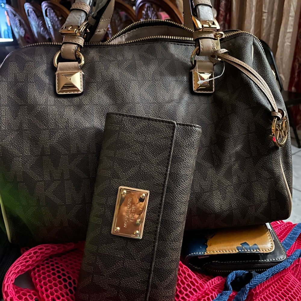 im selling Mk set new